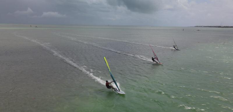 3-windsurfers_4